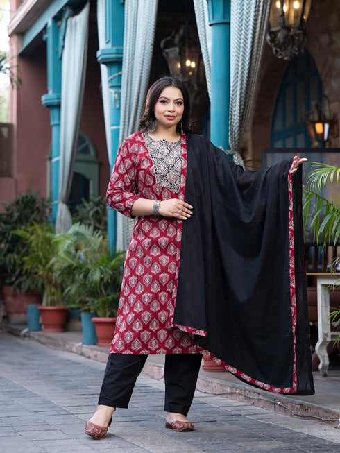 Women Plus Size Red Pure Cotton Kurta Set With Dupatta